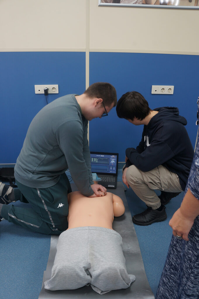 Посещение филиала Военно-медицинской академии в г. Москве школьниками