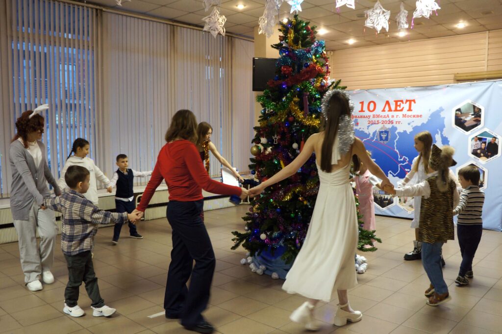 Новогоднее представление для детей «Добрый новый год»