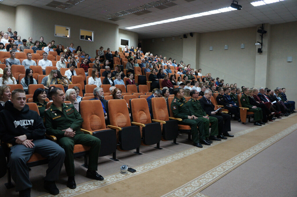 Торжественное награждение в честь празднования Международного женского дня